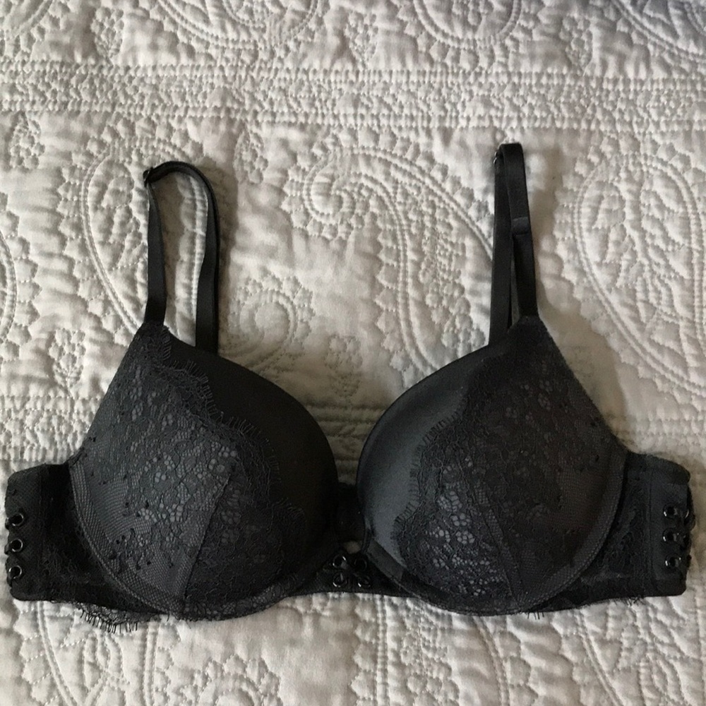 Victoria’s Secret push up bra